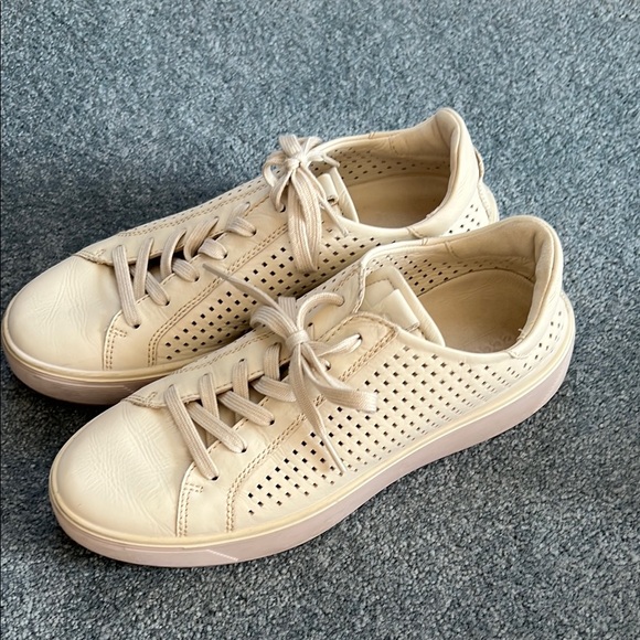 Ecco sneakers - Picture 1 of 5